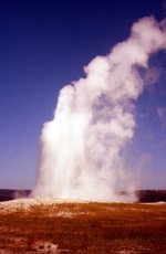 USA-Yellowstone_Old-Faithful_4.jpg